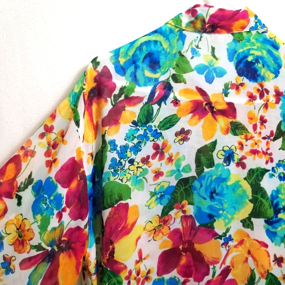 Vibrant Floral Blouse, Semisheer Fabric, Buttoned Front, One Size fits Most. - Picture 9 of 14